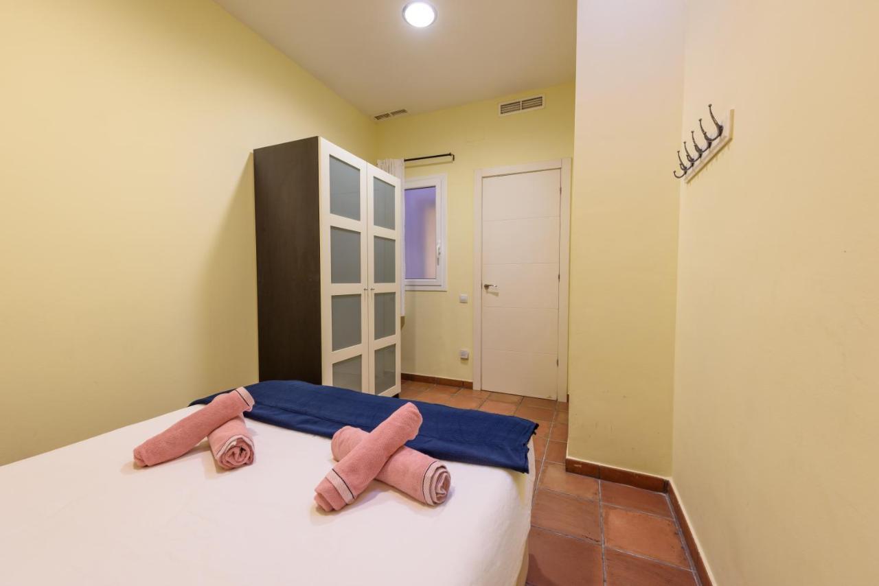 Ramblasrentals Chic & Spacious Flat Pool Table 15M Ramblas - Parking - Wifi Барселона Екстер'єр фото
